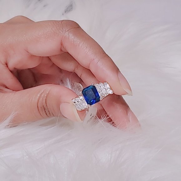Silver Filled Blue Sapphire & White Quartz Ring - Picture 3 of 8